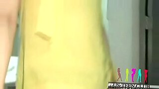 sunny leon fuck video under 25 mb