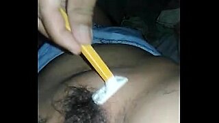 video de virgenes masturvandose